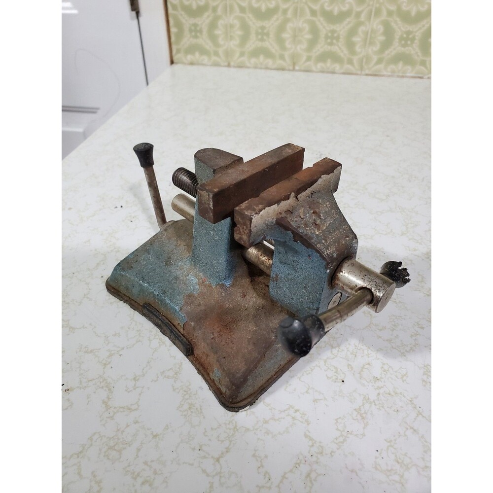 Vintage Small Portable Vacu Vise by General 2.5" Wide Made in USA